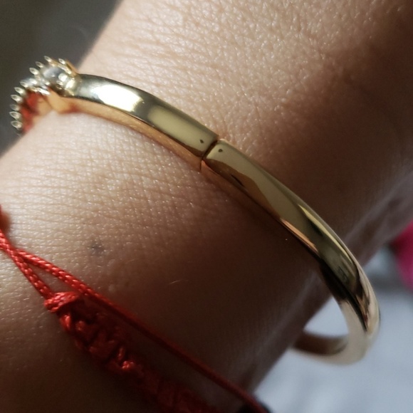 Tahari bracelet - Picture 4 of 4